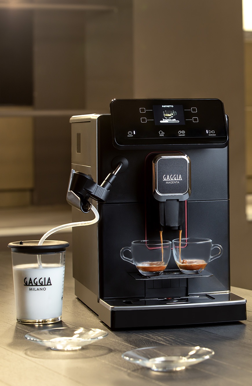 Gaggia Magenta Milk with one-touch milk system