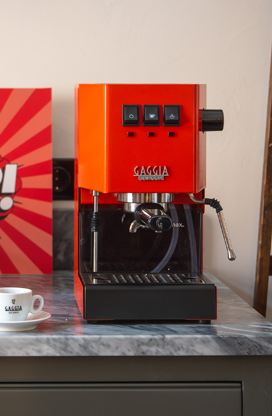 GAGGIA HOME - Gaggia Classic Pro Espresso Machine