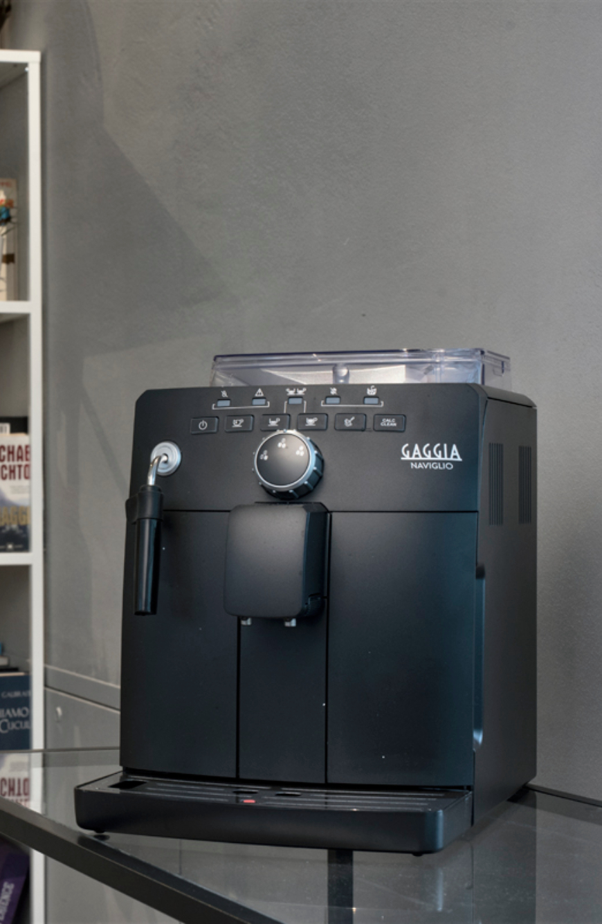 Gaggia Naviglio Milk - Automatic cappuccino and coffee machine